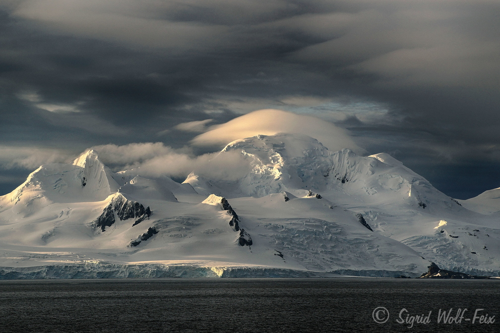 033 Antarctica.jpg