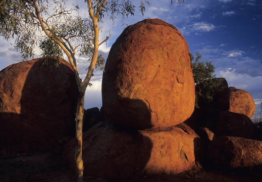 006 Devil's Marbles