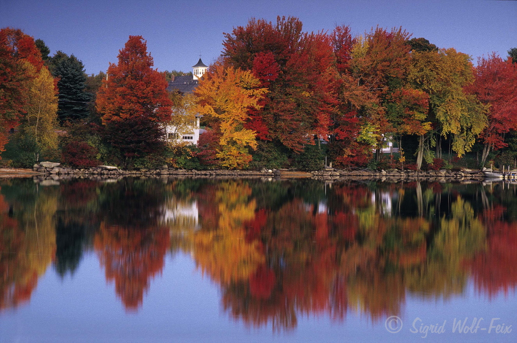 014 Lake Winnipesaukee, New Hampshire.jpg