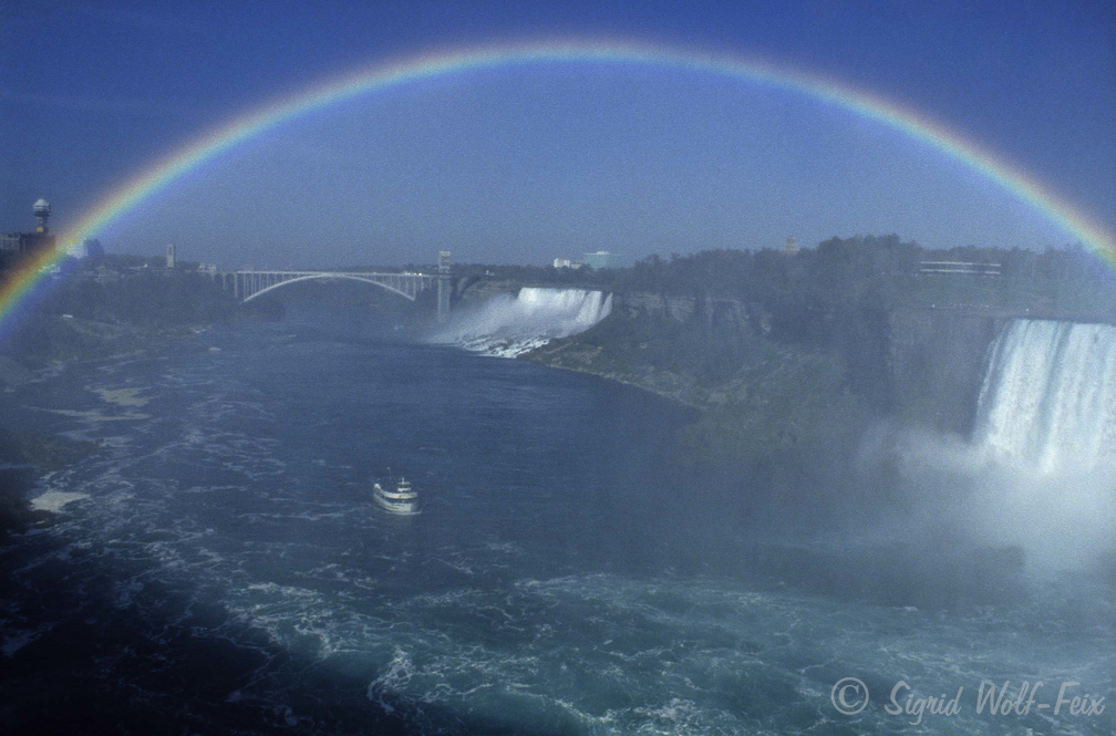 035 Niagara Falls, New York.jpg