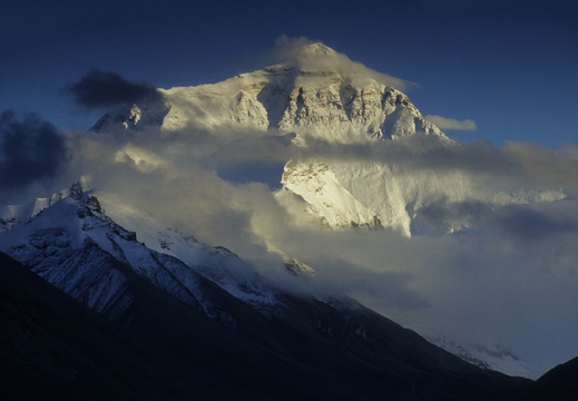 004 Mount Everest