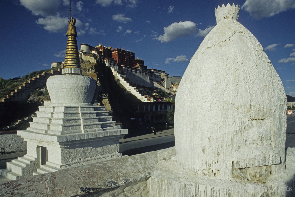 007 Potala, Lhasa.jpg