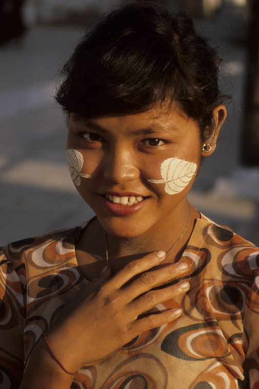 027 Mädchen, Burma.jpg