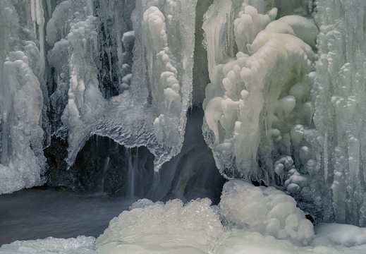 063 Pfersag Wasserfall im Winter