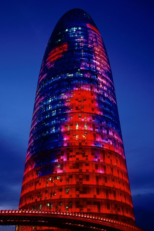 027 Torre Agbar, Barcelona.jpg