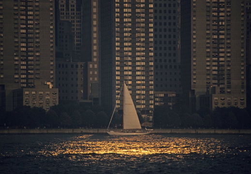 010 Segelboot im Hudson River