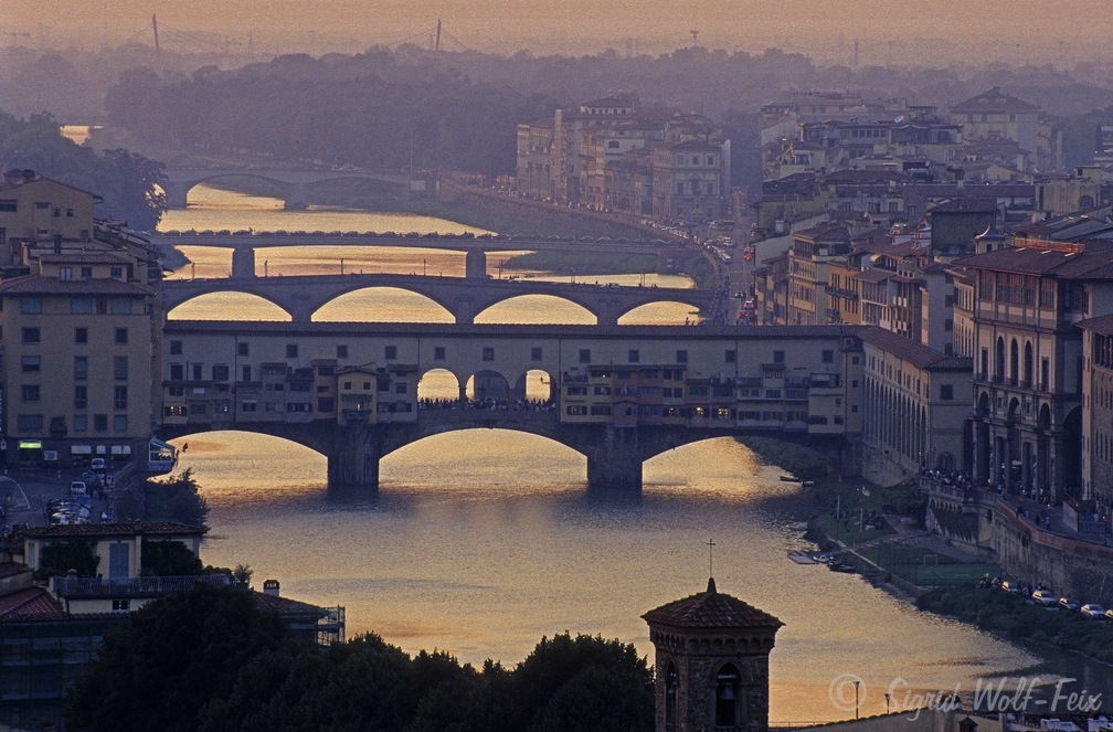 011 Florenz, Ponte Vecchio.jpg