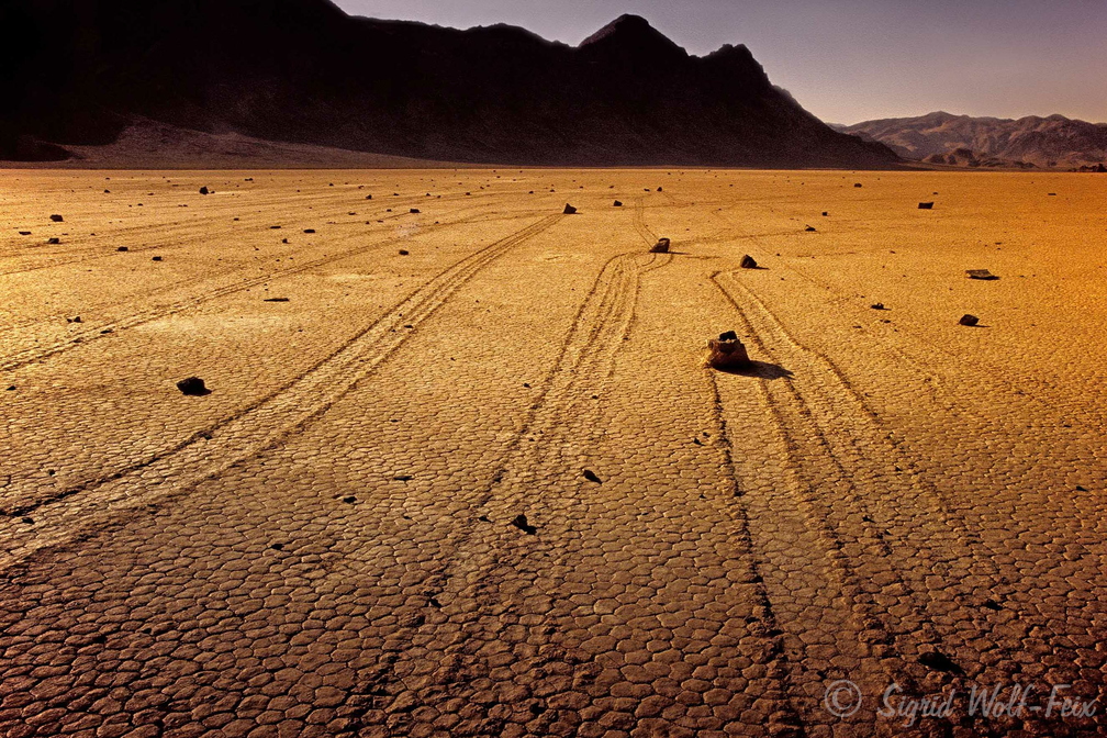 019 Death Valley, Racetrack.jpg