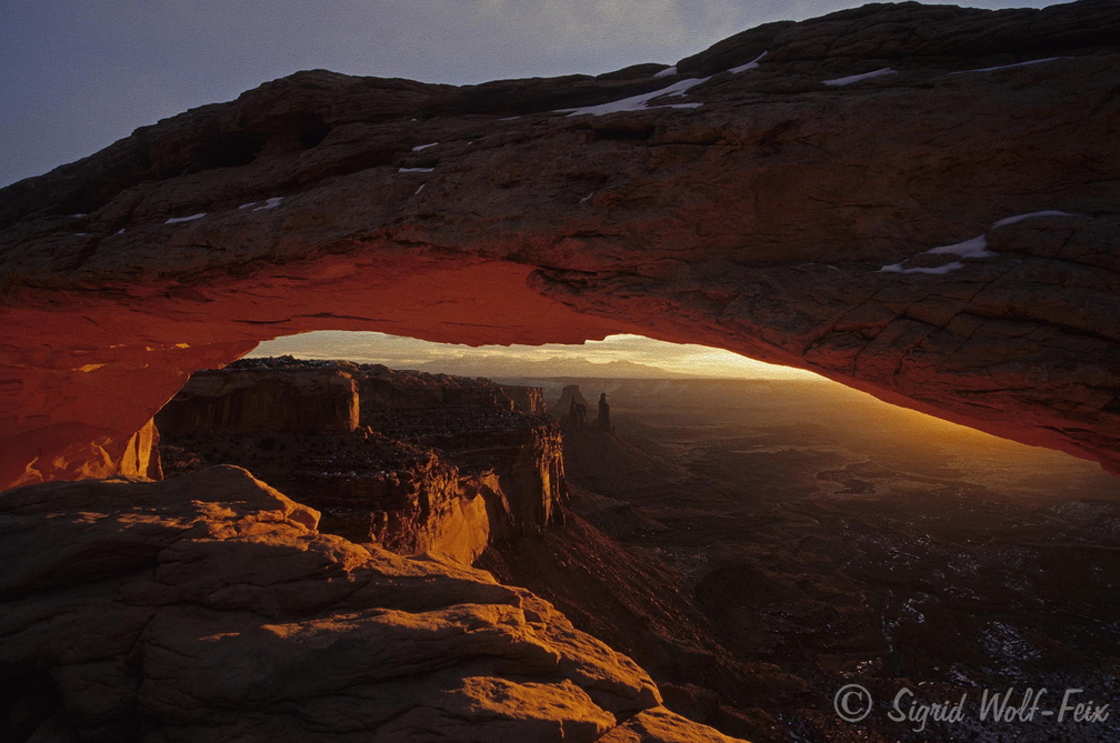 001 Mesa Arch, Canyonlands N.P.jpg