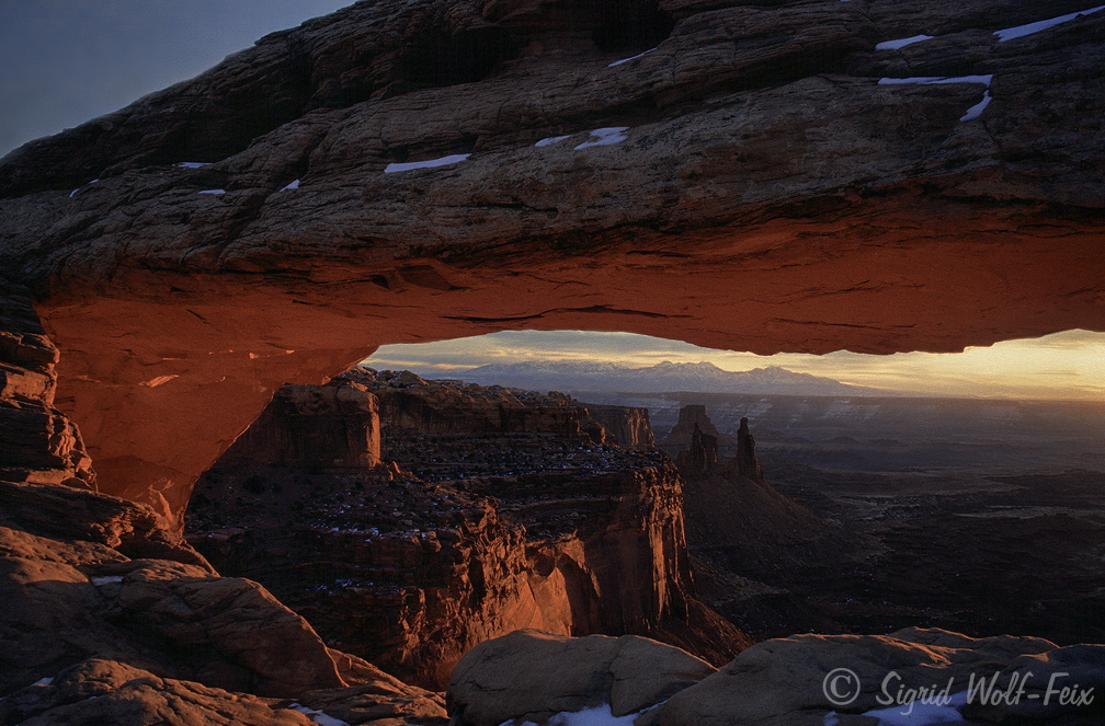 003 Mesa Arch, Canyonlands N.P.jpg