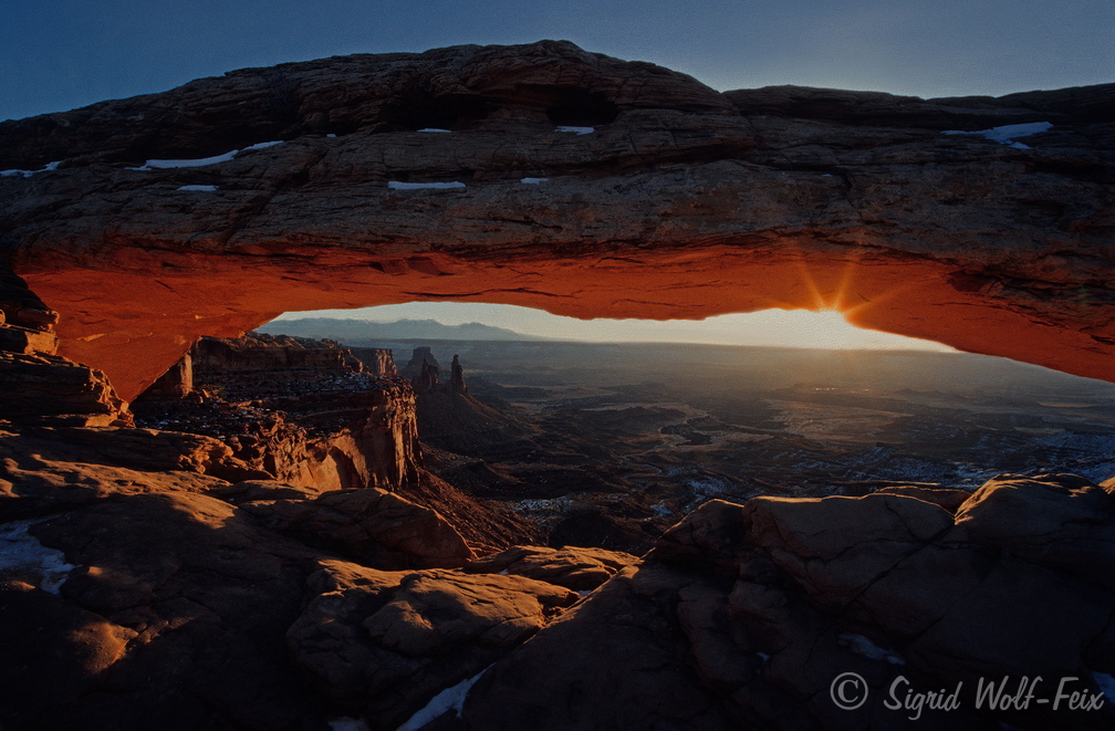 005 Mesa Arch.jpg
