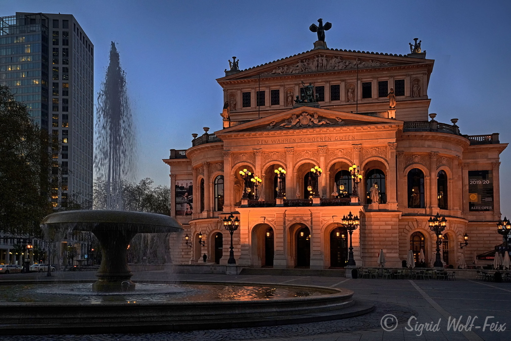 017 Oper, Frankfurt.jpg