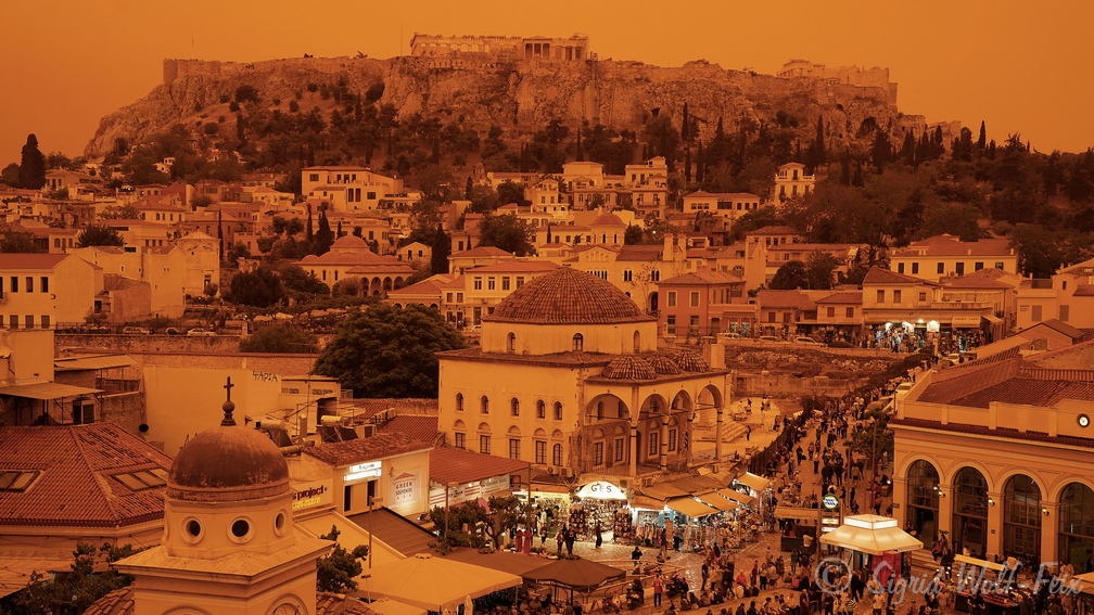044 Saharastaub-Sonnenuntergang, Athen.jpg