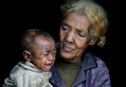 002 Oma mit Kind