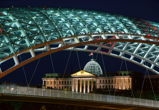 003 Tiflis, Peace Bridge, Georgien